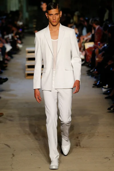 Look 29